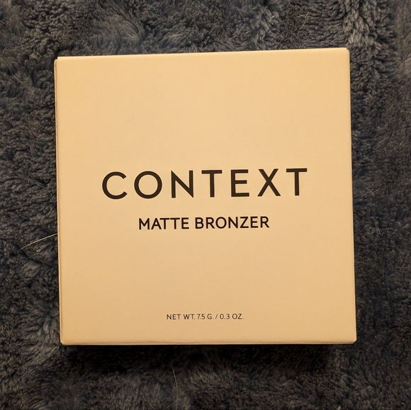 Context Matte Bronzer in Speed of Sound 0.3oz. 7.5g - Picture 2 of 7